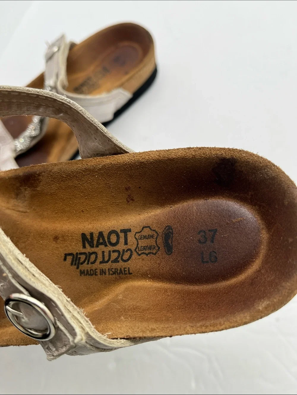 Naot Malibu Metallic Embellished T‑Strap Sandals Women’s 37/  6 Comfort Flaw